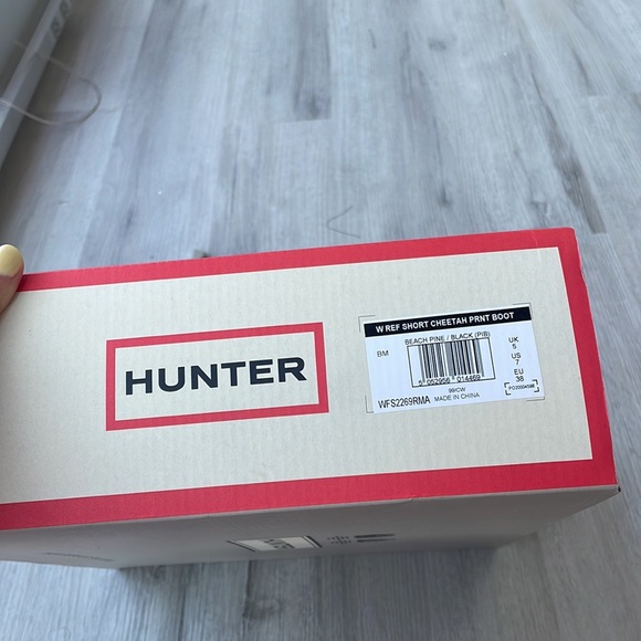 🎉HP🎉Hunter short cheetah print boot - Picture 6 of 6
